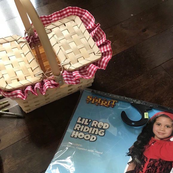 Little red riding hood costume - Picture 2 of 2